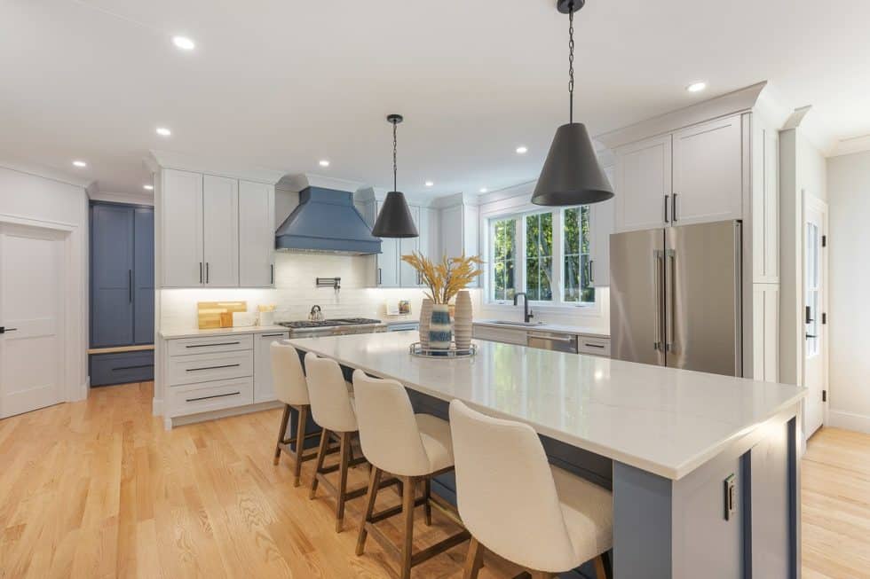 Custom New Home Construction by Pondview