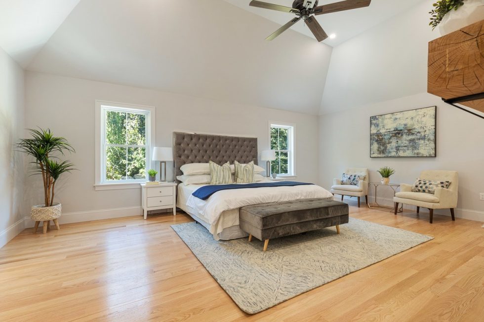 Custom New Home Construction by Pondview