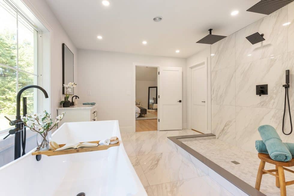 Custom New Home Construction by Pondview