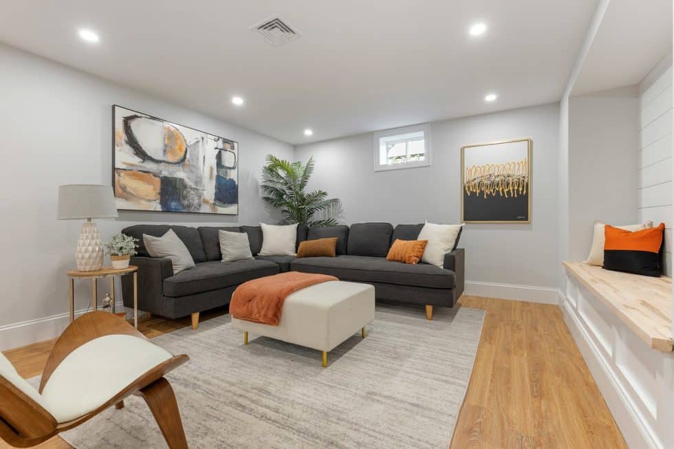 Custom New Home Construction by Pondview